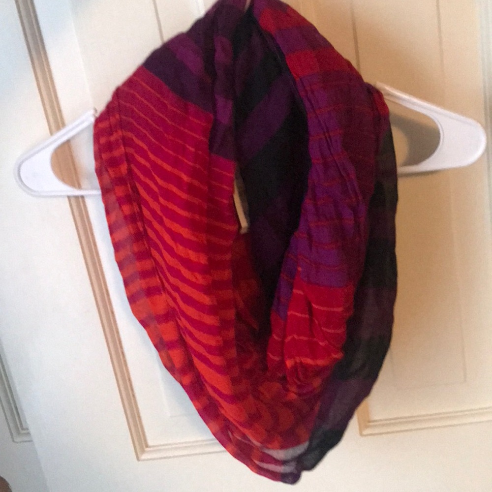NWT Loft scarf